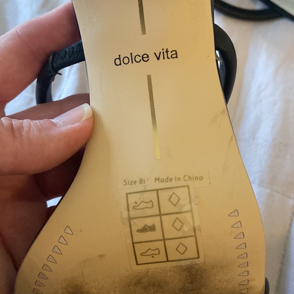 *Sold* Dolce vita Noles black and snake skin heels size 8.5 with box - Picture 11 of 16